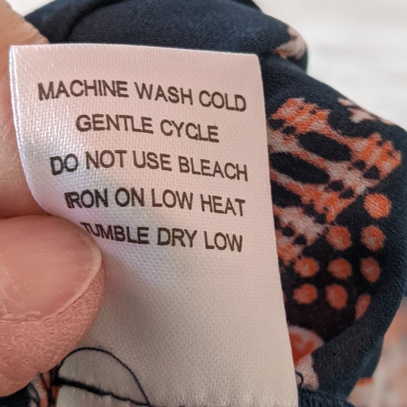 Violet+Claire Top, size large, Blue and orange - Picture 11 of 13